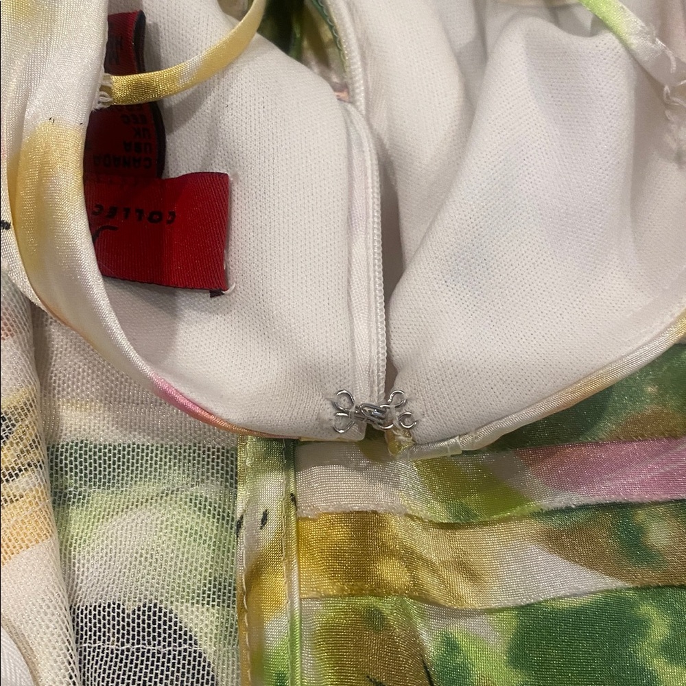 Beautiful floral silk Dress with wrap - Picture 14 of 14
